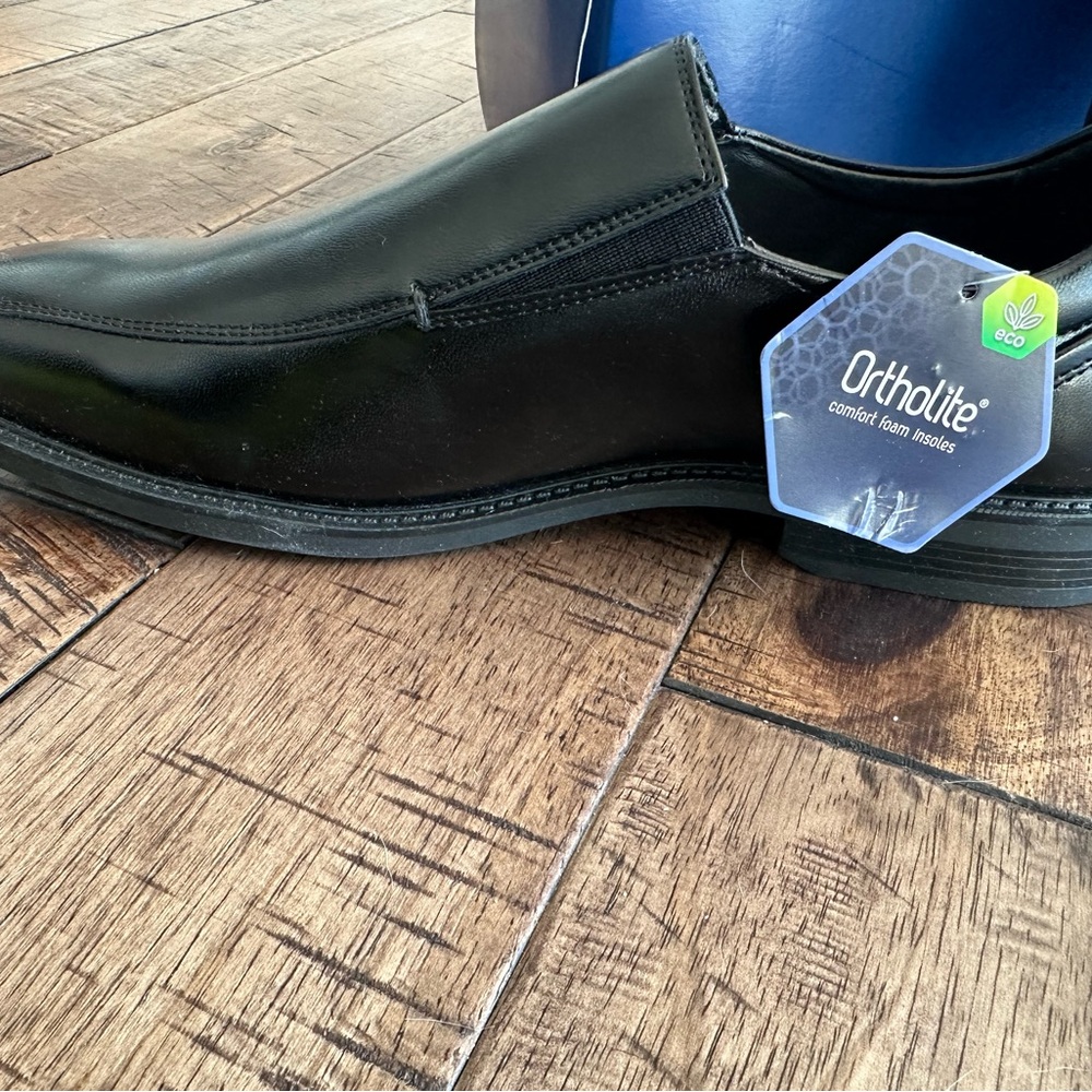 Apt. 9 Black Leather Slip-On Loafers with Ortholite Tag
